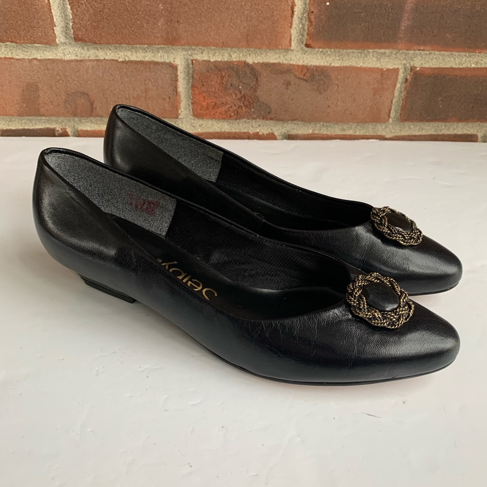 New Vintage Selby black leather kitten heel pump